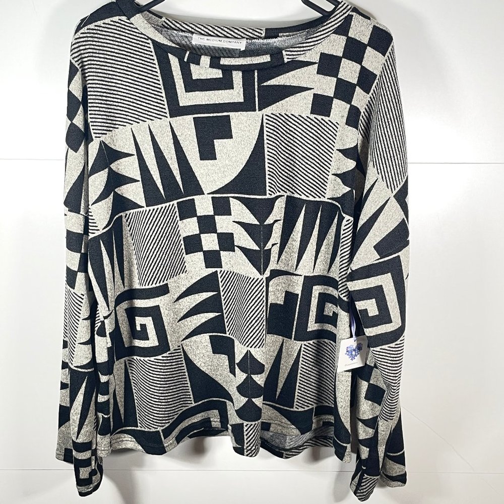 NWT Artsy Aztec Round Neck Knit Pullover